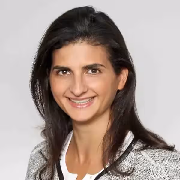 Dr Alexandra Mesner