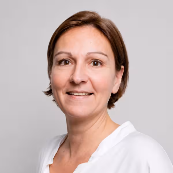Dr Gaelle Gay Crosier